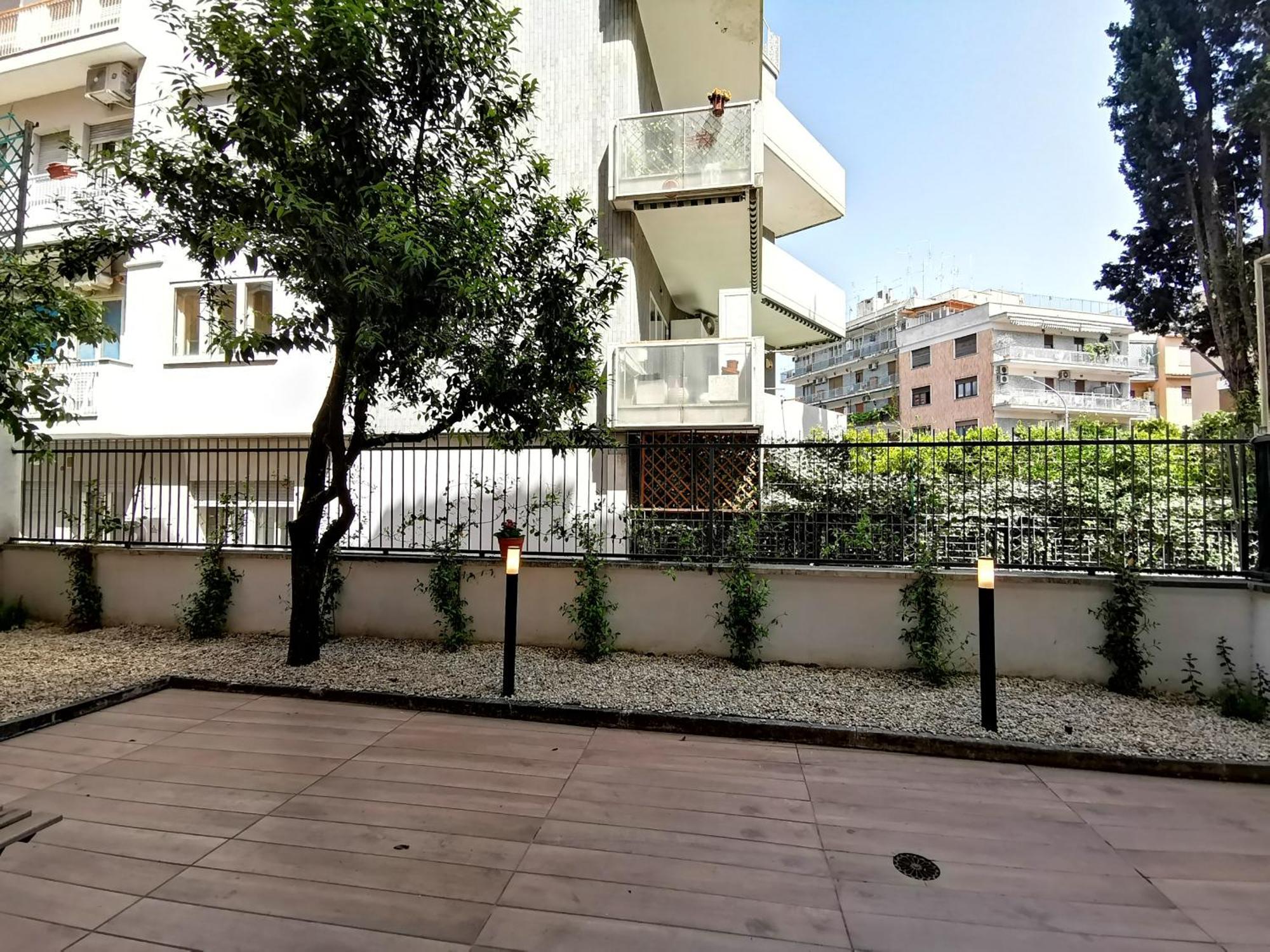 Cozy San Pietro Apartment Roma Exterior foto